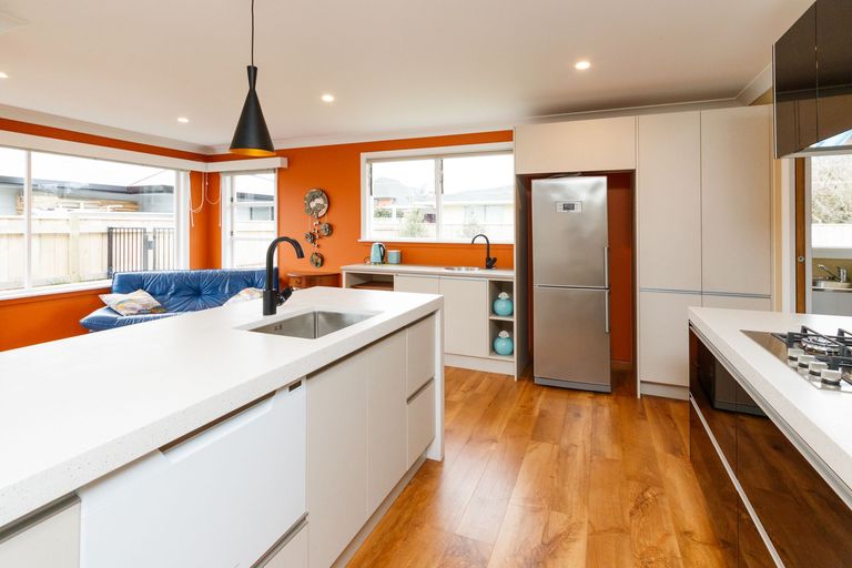 Photo of property in 69a Albert Street, Palmerston North, 4414