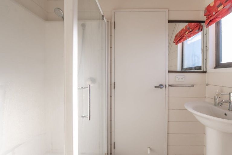 Photo of property in 15 Waana Street, Mourea, Rotorua, 3074