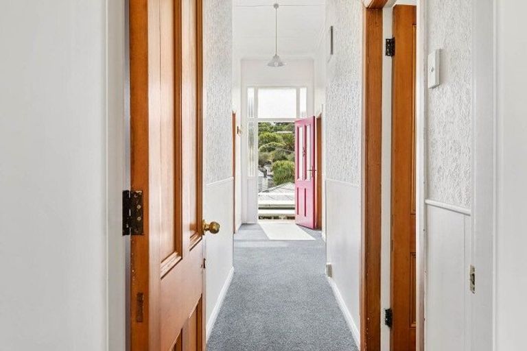 Photo of property in 22 Owen Street, Newtown, Wellington, 6021