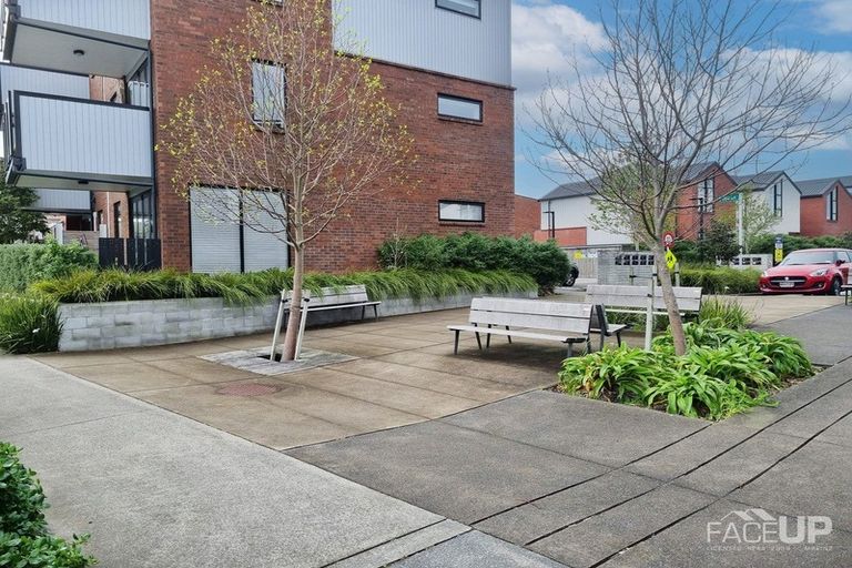 Photo of property in 4/17 Uku Lane, Hobsonville, Auckland, 0616