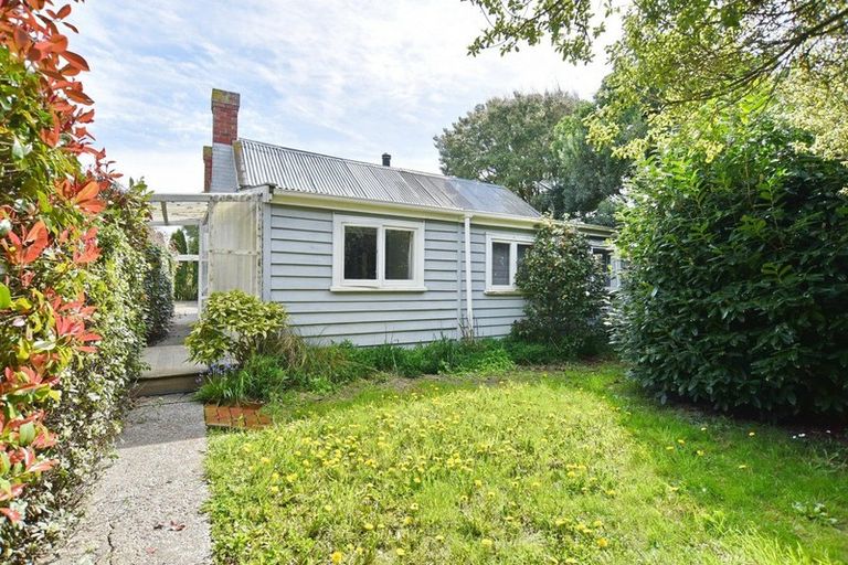 Photo of property in 1401 Main North Road, Waikuku, Rangiora, 7473