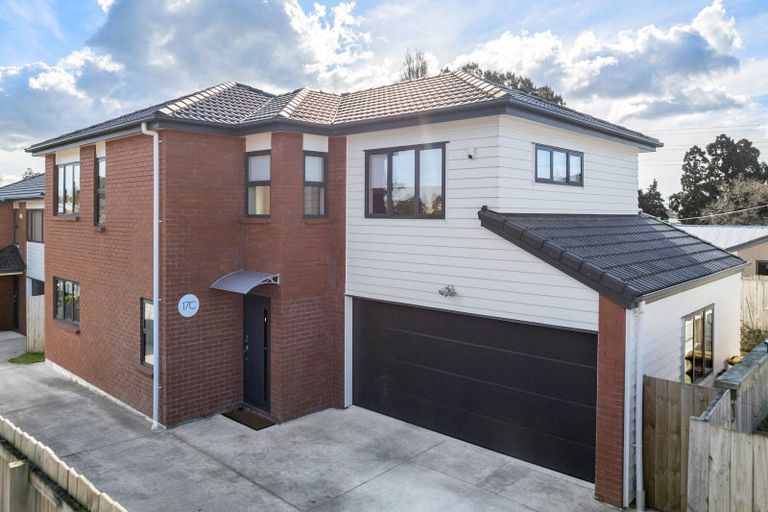 Photo of property in 17c Earlsworth Road, Mangere East, Auckland, 2024