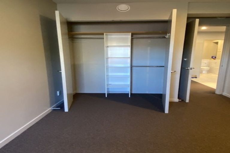 Photo of property in 2/41 Home Street, Mount Victoria, Wellington, 6011