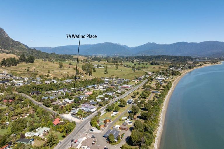 Photo of property in 7a Watino Place, Pohara, Takaka, 7183