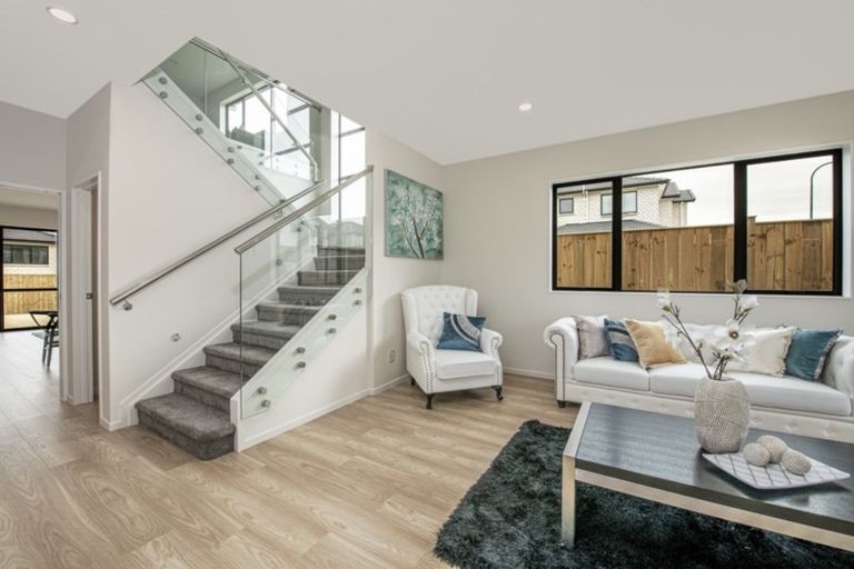 Photo of property in 13 Matiki Road, Flat Bush, Auckland, 2019