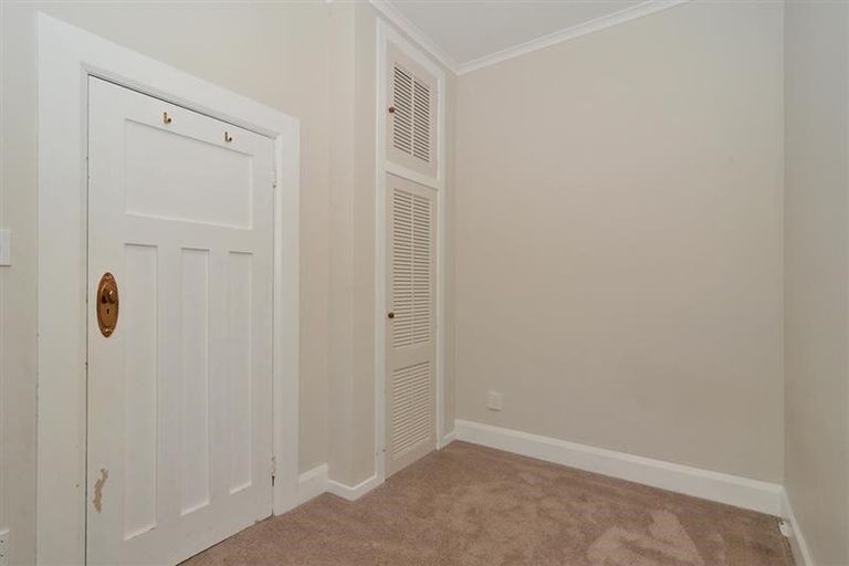 Photo of property in 103 Freyberg Street, Lyall Bay, Wellington, 6022