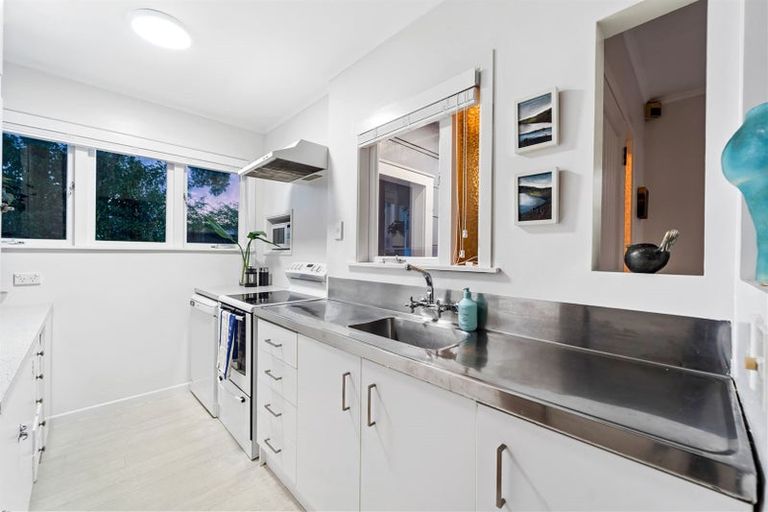 Photo of property in 2a Hauraki Road, Hauraki, Auckland, 0622