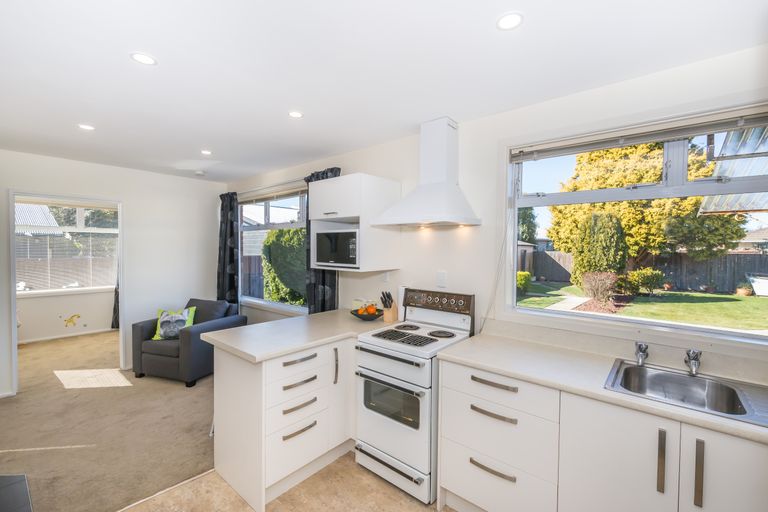 Photo of property in 28 Crosby Street, Mairehau, Christchurch, 8013