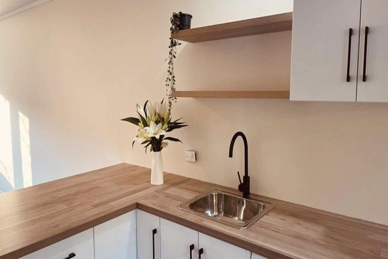 Photo of property in 2/90 Toi Toi Street, Toi Toi, Nelson, 7010