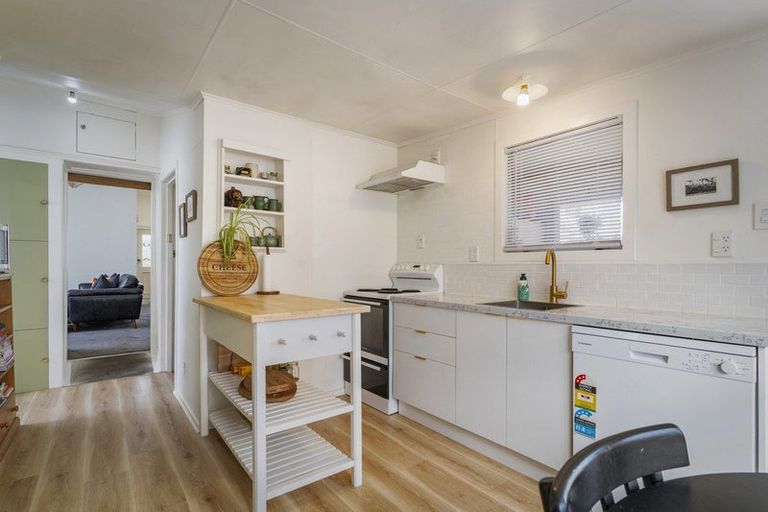 Photo of property in 200 High Street South, Carterton, 5713