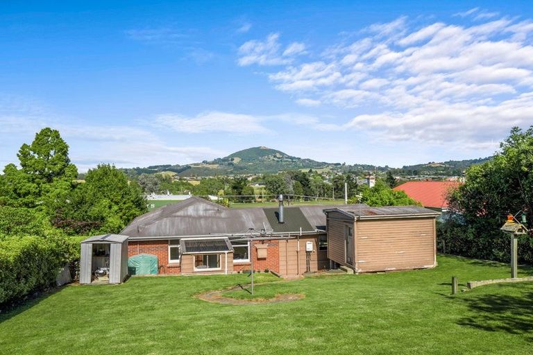 Photo of property in 317 Main South Road, Green Island, Dunedin, 9018