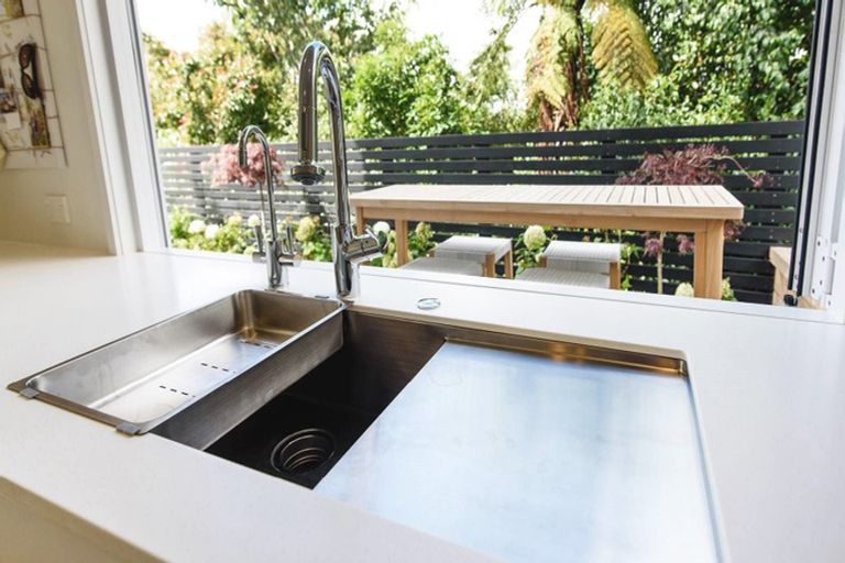 Photo of property in 11 Ngaroma Crescent, Whitianga, 3510