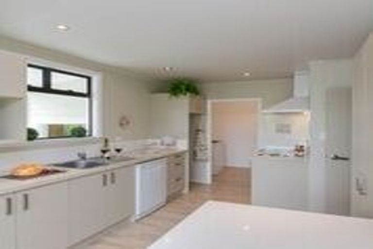 Photo of property in 36 Mcmaster Street, Greytown, 5712