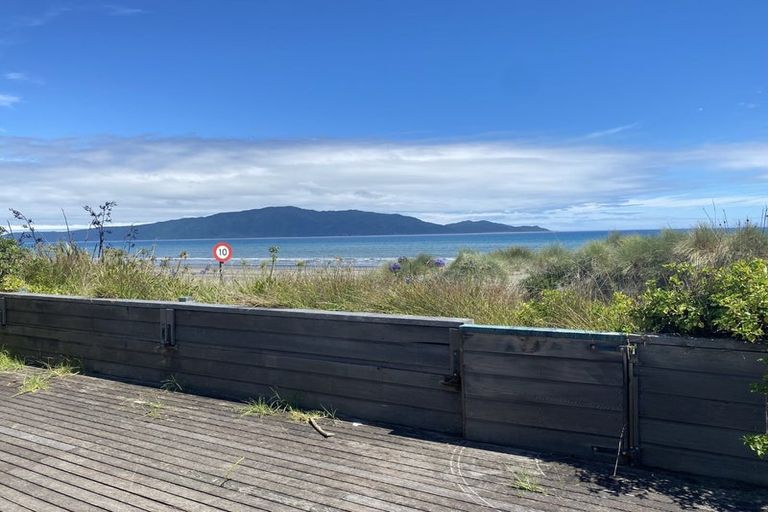 Photo of property in 101 Tutere Street, Waikanae Beach, Waikanae, 5036