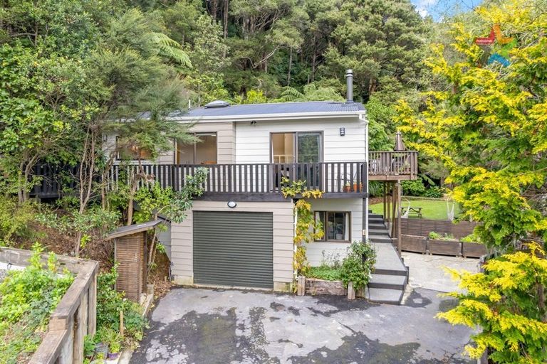 Photo of property in 9 Haven Grove, Naenae, Lower Hutt, 5011