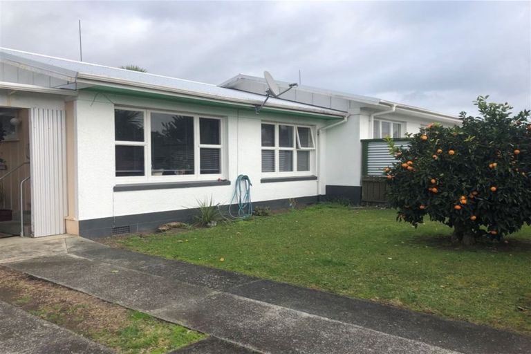 Photo of property in 1 Thompson Place, Tikipunga, Whangarei, 0112
