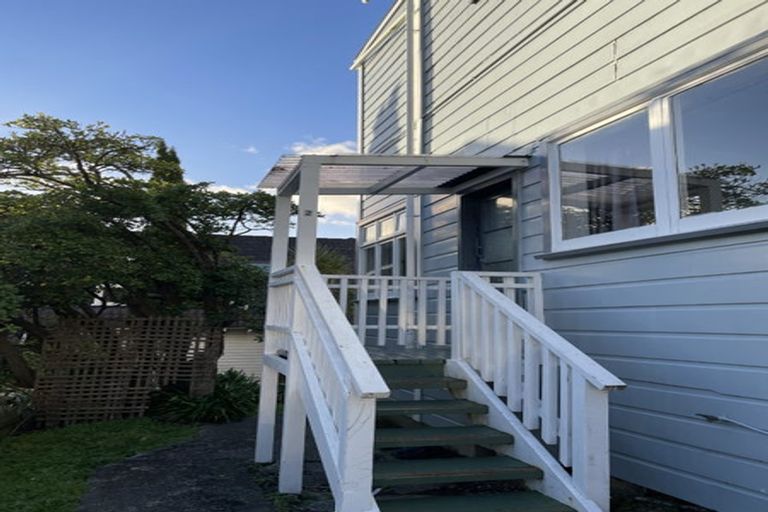 Photo of property in 5/28-28b Austin Street, Mount Victoria, Wellington, 6011