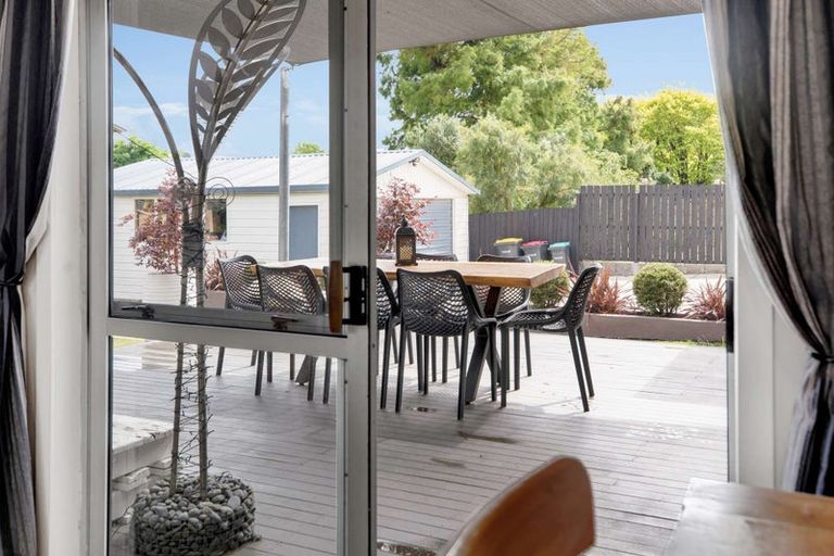 Photo of property in 11a Larch Place, Casebrook, Christchurch, 8051