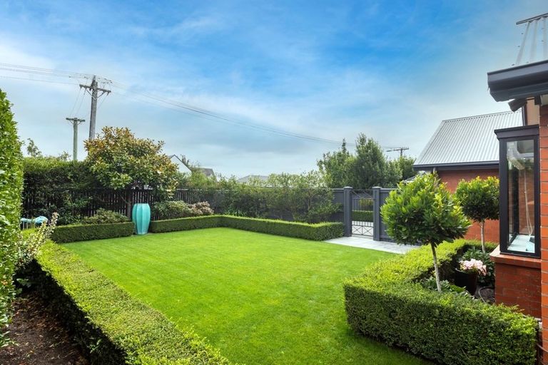 Photo of property in 11 Lloyd Street, Strowan, Christchurch, 8052