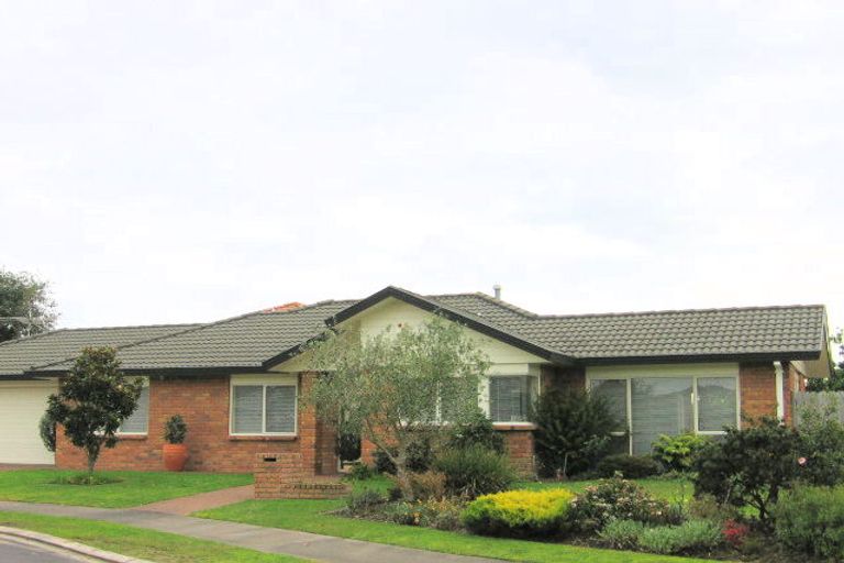 Photo of property in 1/25 Athenry Place, Dannemora, Auckland, 2016