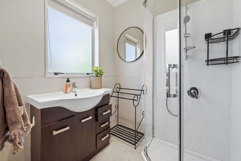 Photo of property in 7 Greenstone Place, Clover Park, Auckland, 2019