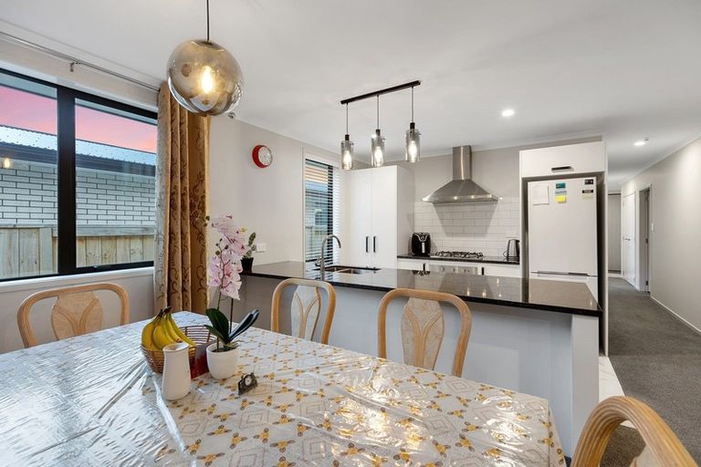 Photo of property in 14 Te Wharo Drive, Papamoa, 3118