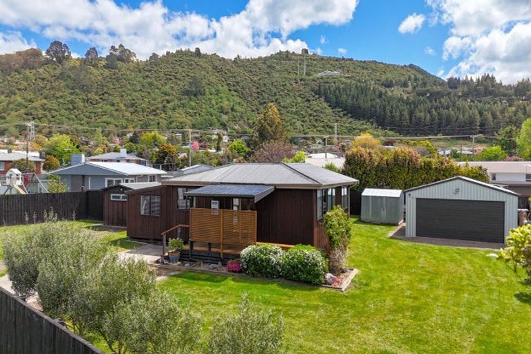 Photo of property in 37 Kea Street, Selwyn Heights, Rotorua, 3015