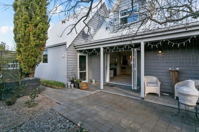 Photo of property in 17 Sheridan Crescent, Leamington, Cambridge, 3432