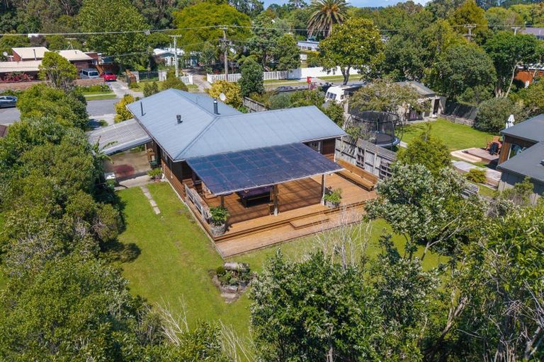 Photo of property in 5 Puriri Road, Waikanae, 5036
