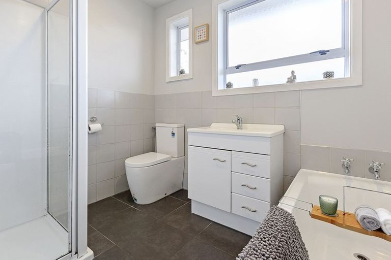 Photo of property in 4 Jarrow Place, Halswell, Christchurch, 8025