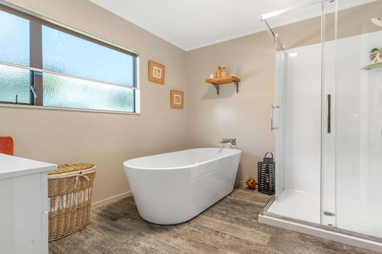 Photo of property in 9 Henare Place, Tihiotonga, Rotorua, 3015