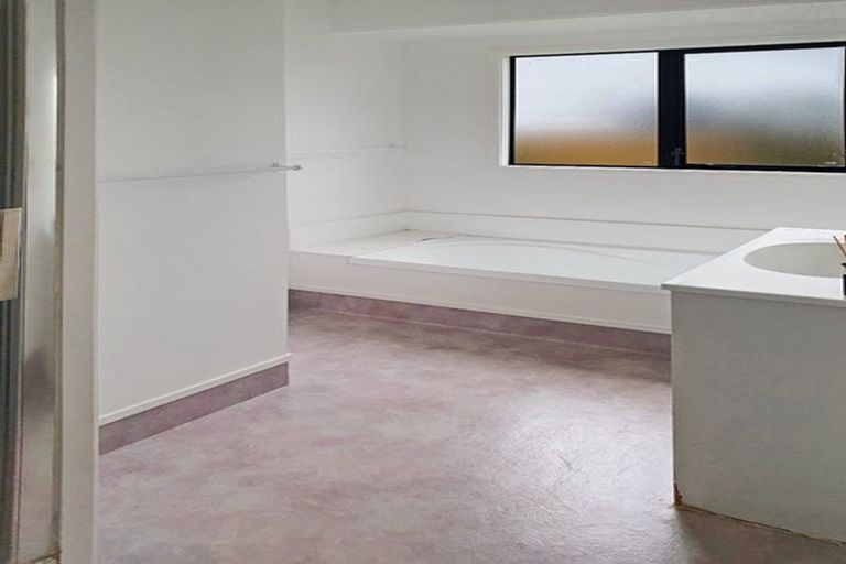 Photo of property in 2/7 Cambridge Road, Manurewa, Auckland, 2102