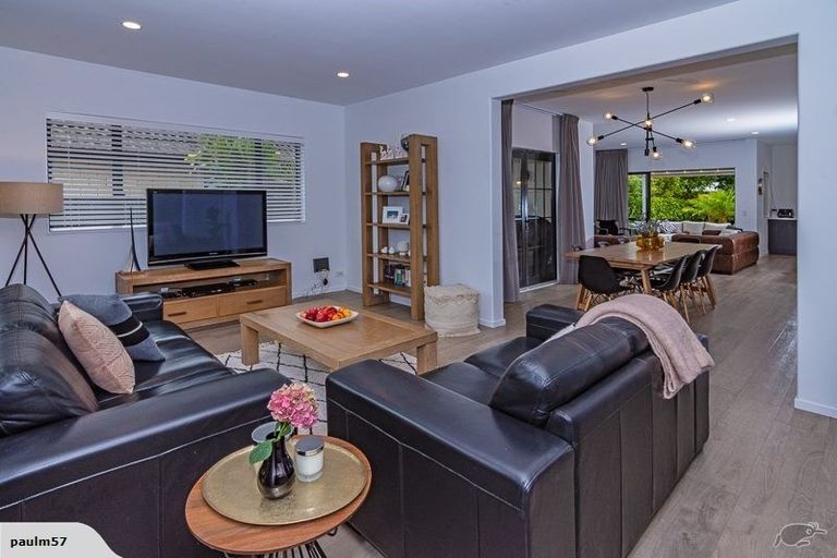 Photo of property in 19 Pine Harbour Parade, Beachlands, Auckland, 2018