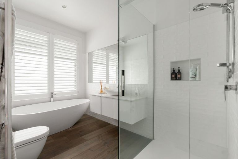 Photo of property in 22 Oceanview Road, Mount Maunganui, 3116