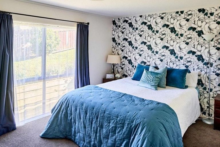 Photo of property in 77 Conclusion Street, Ascot Park, Porirua, 5024