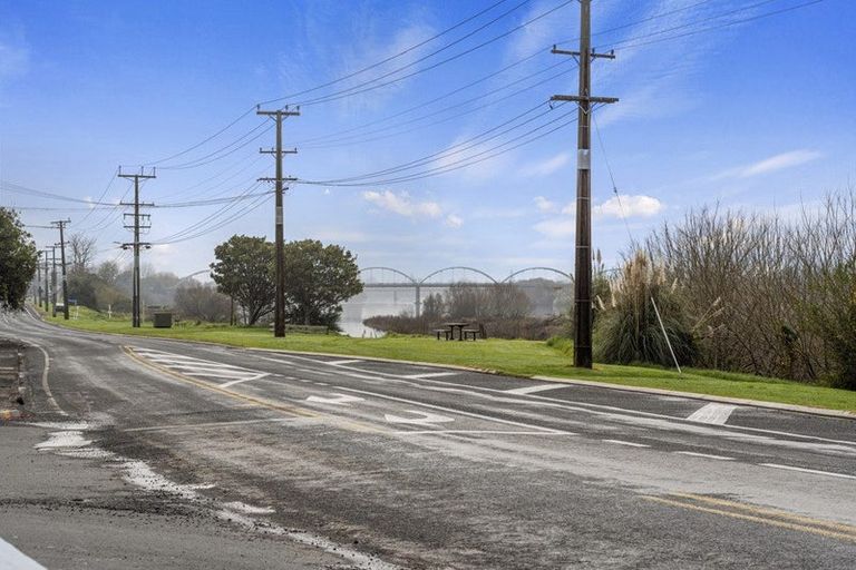 Photo of property in 12 Kelburn Place, Tinwald, Ashburton, 7700