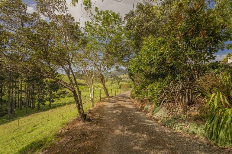 Photo of property in 29 School Of Mines Lane, Kuaotunu, Whitianga, 3592