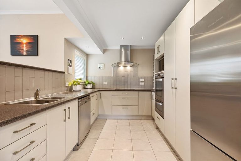 Photo of property in 1 Kiriwai Place, Matua, Tauranga, 3110