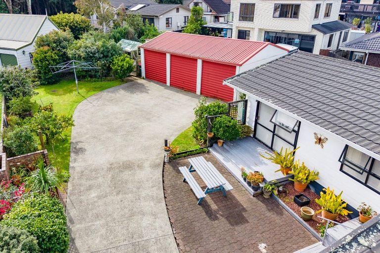 Photo of property in 134 Everglade Drive, Totara Heights, Auckland, 2105
