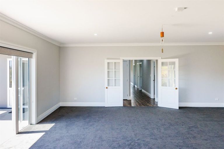 Photo of property in 52 Highland View Drive, Tokomaru, Palmerston North, 4474