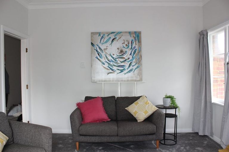 Photo of property in 1/48 Seabrook Avenue, New Lynn, Auckland, 0600