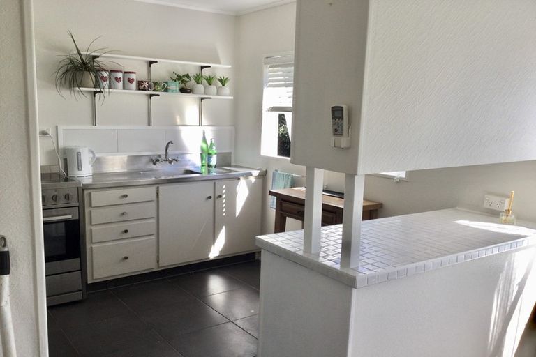 Photo of property in 2/5 Cambria Road, Devonport, Auckland, 0624