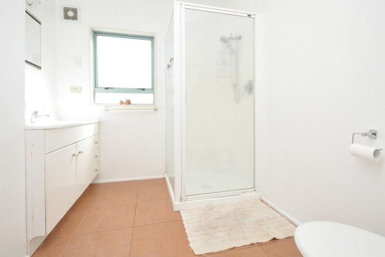 Photo of property in 6/351 West Coast Road, Glen Eden, Auckland, 0602