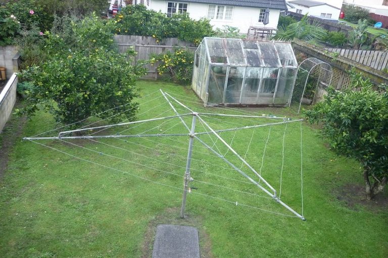 Photo of property in 1/230 Hibiscus Coast Highway, Orewa, 0931