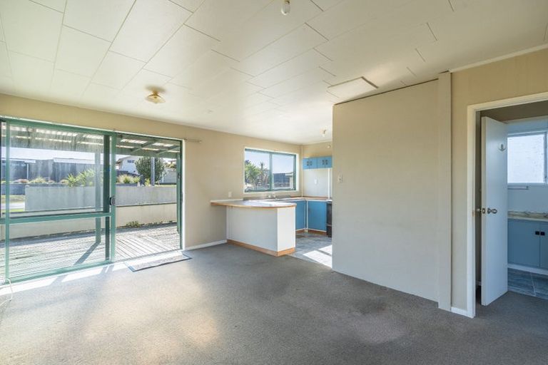 Photo of property in 384 Pukehina Parade, Pukehina, Te Puke, 3189