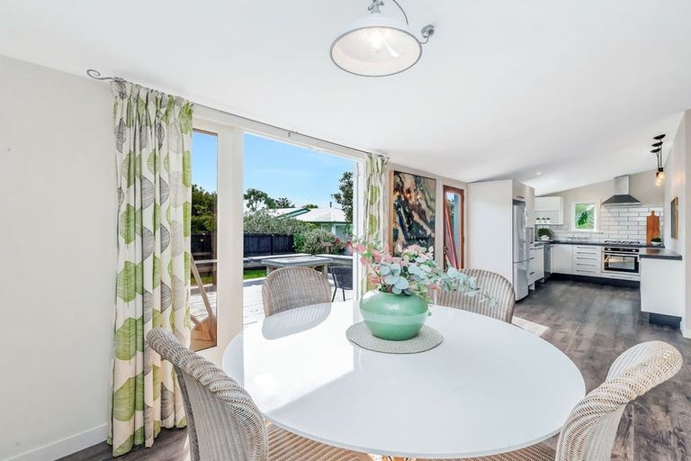 Photo of property in 79 Bridle Path Road, Heathcote Valley, Christchurch, 8022