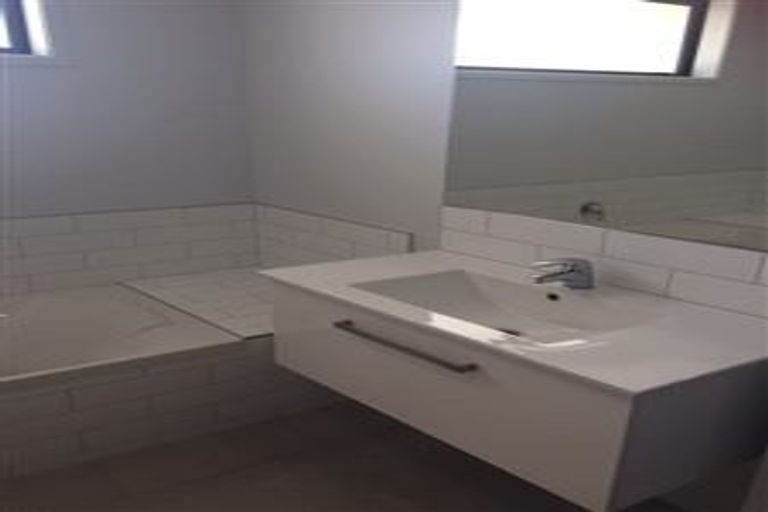 Photo of property in 12 Waghorn Street, Pyes Pa, Tauranga, 3112