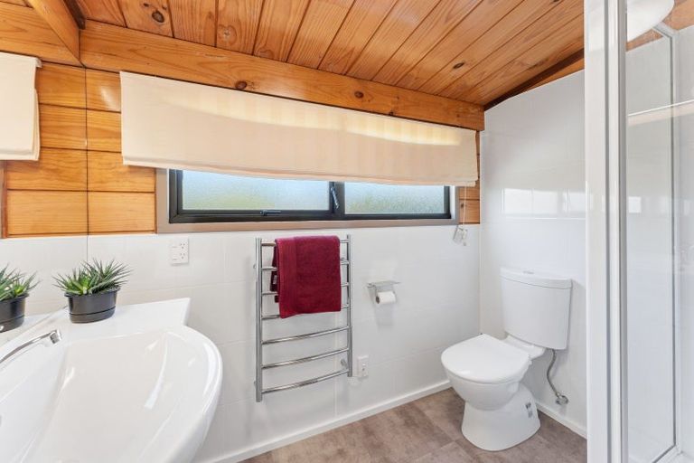 Photo of property in 13 Knights Grove, Otaki, 5512