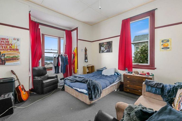 Photo of property in 74 Heriot Row, North Dunedin, Dunedin, 9016