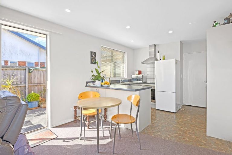 Photo of property in 1/160 Breezes Road, Aranui, Christchurch, 8061